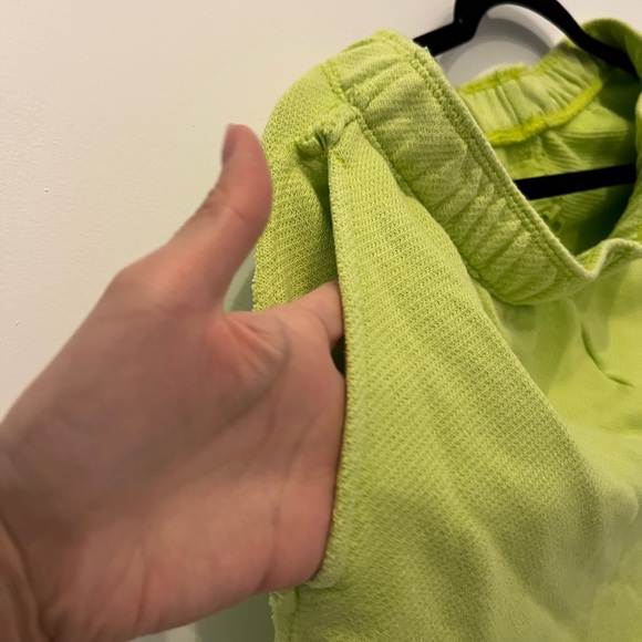 Aerie Bright Green Shorts - Picture 5 of 5